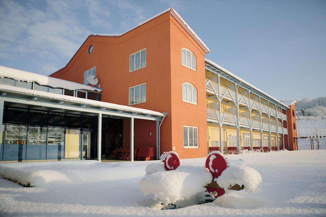 JUFA Hotel Vulkanland Gnas Exteriör bild